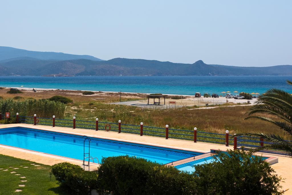 Saint Nicholas Hotel Псили Амос Екстериор снимка